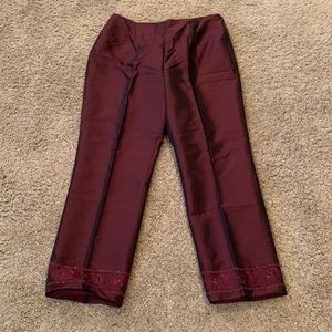 Woman Ann Taylor ankle length pants